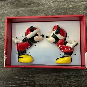 Disney salt and pepper shakers